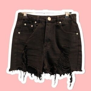 BOOHOO 2(US) Ripped Destroyed Jean Shorts